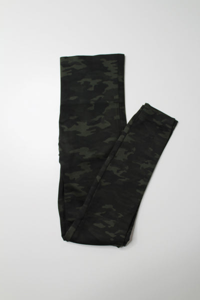 Spanx green camo seamless leggings, size small (price reduced: was $20)