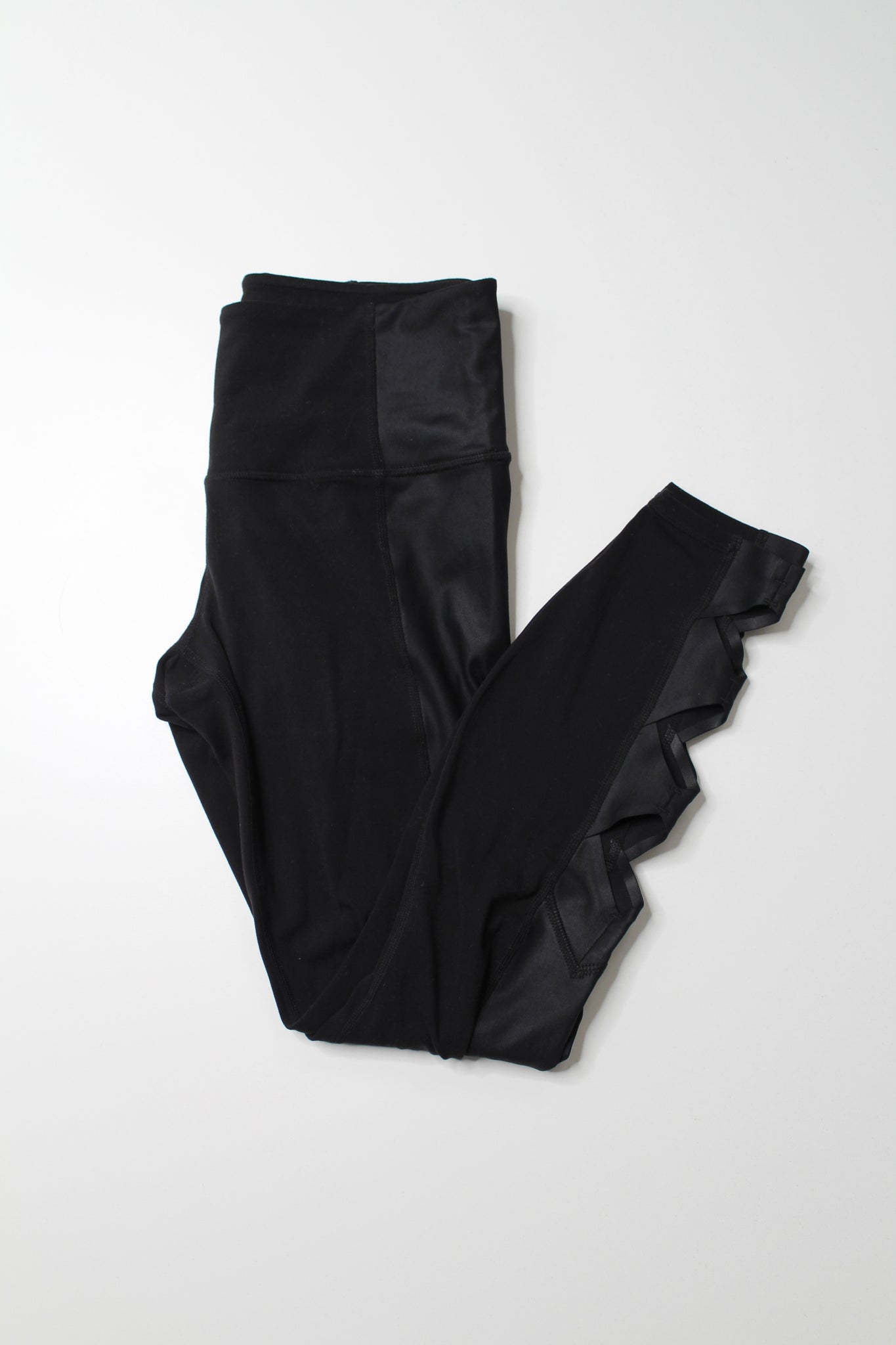 Athleta black cobra cut out leggings, size xs