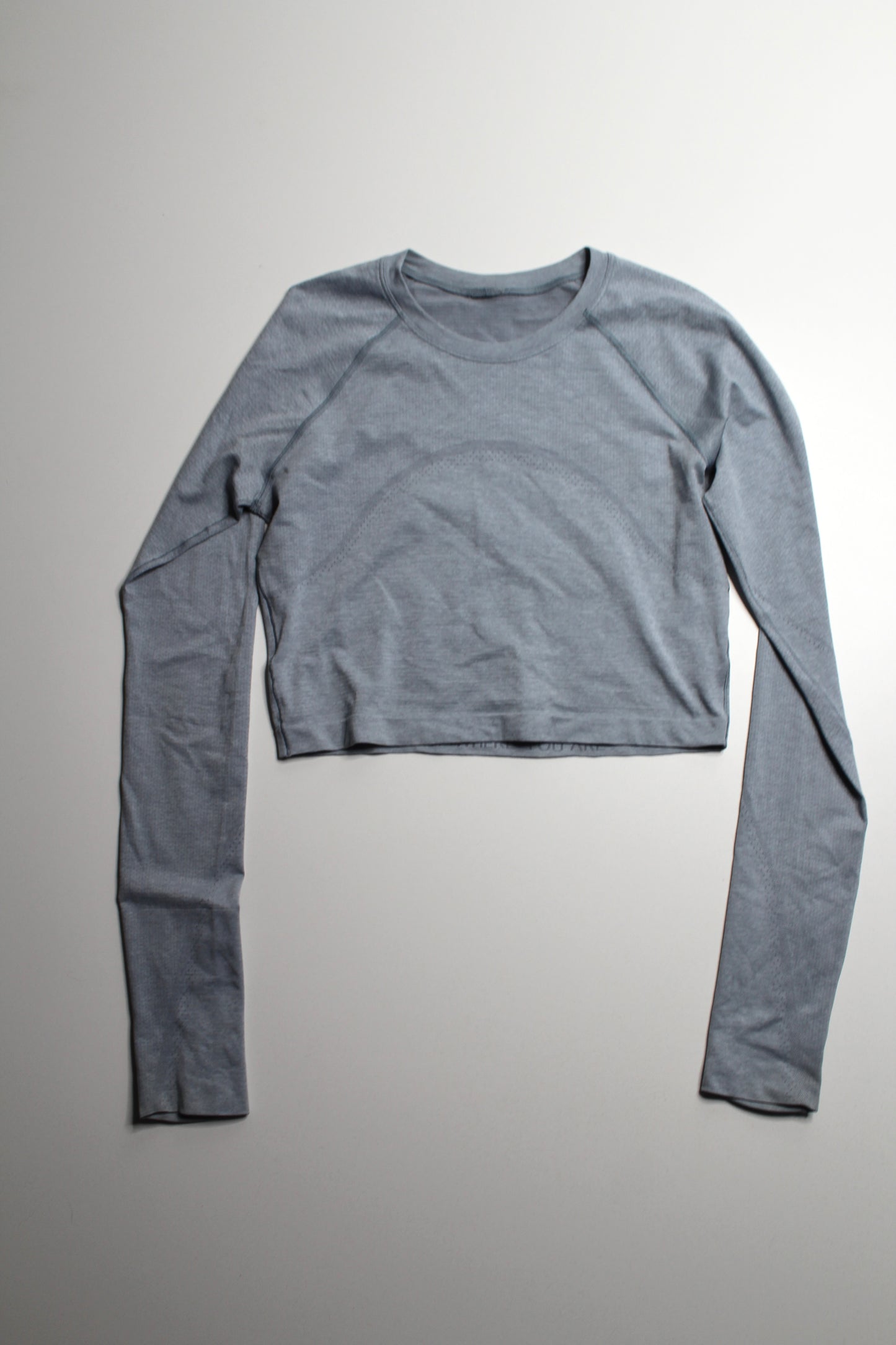 Lululemon ‘swiftly tech’ long sleeve, size 8 *waist length