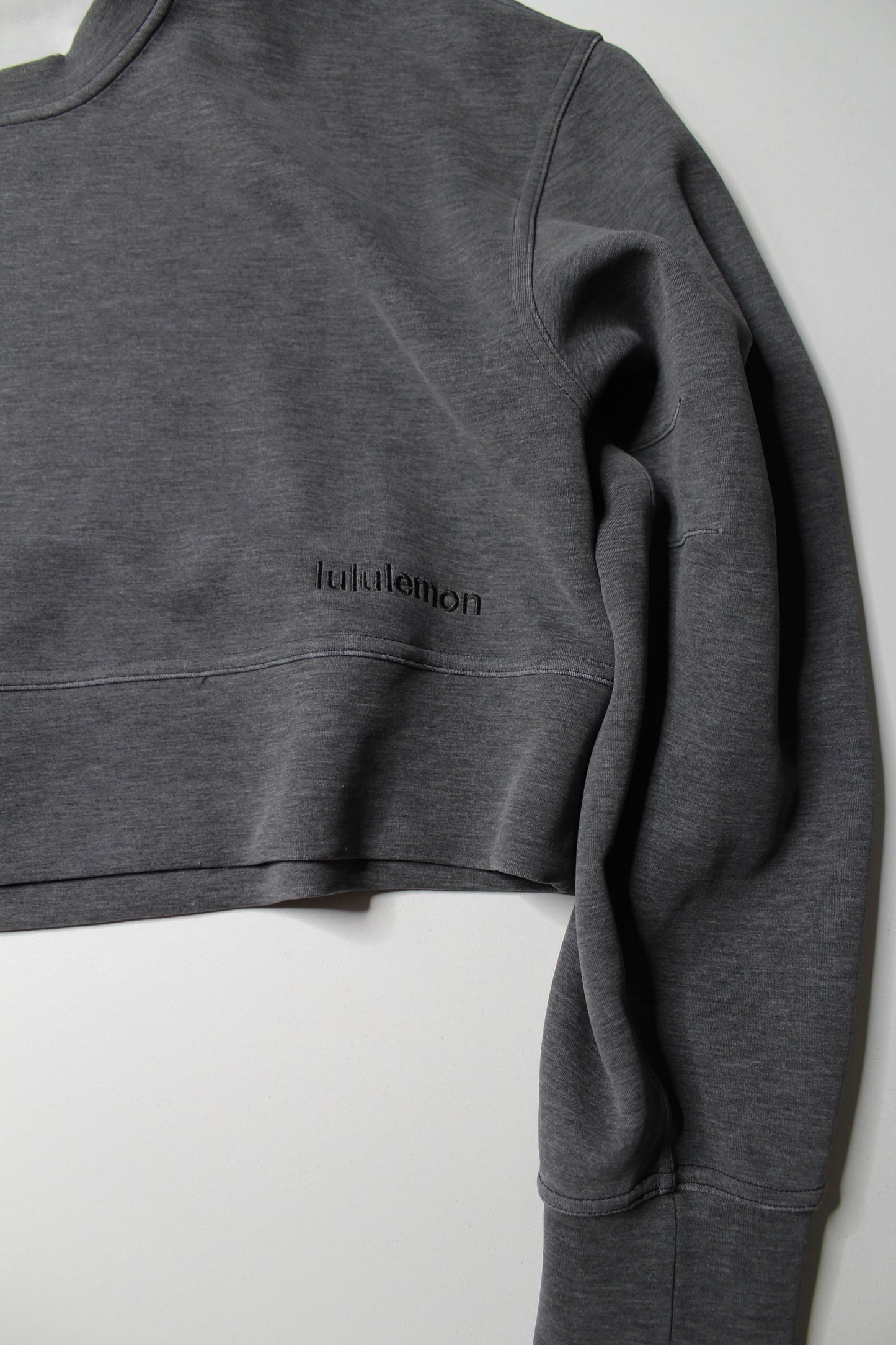 Lululemon heathered graphite grey ‘soft ambitions’ crop crew, no size. fits like size 8 (oversized) (price reduced: was $48)