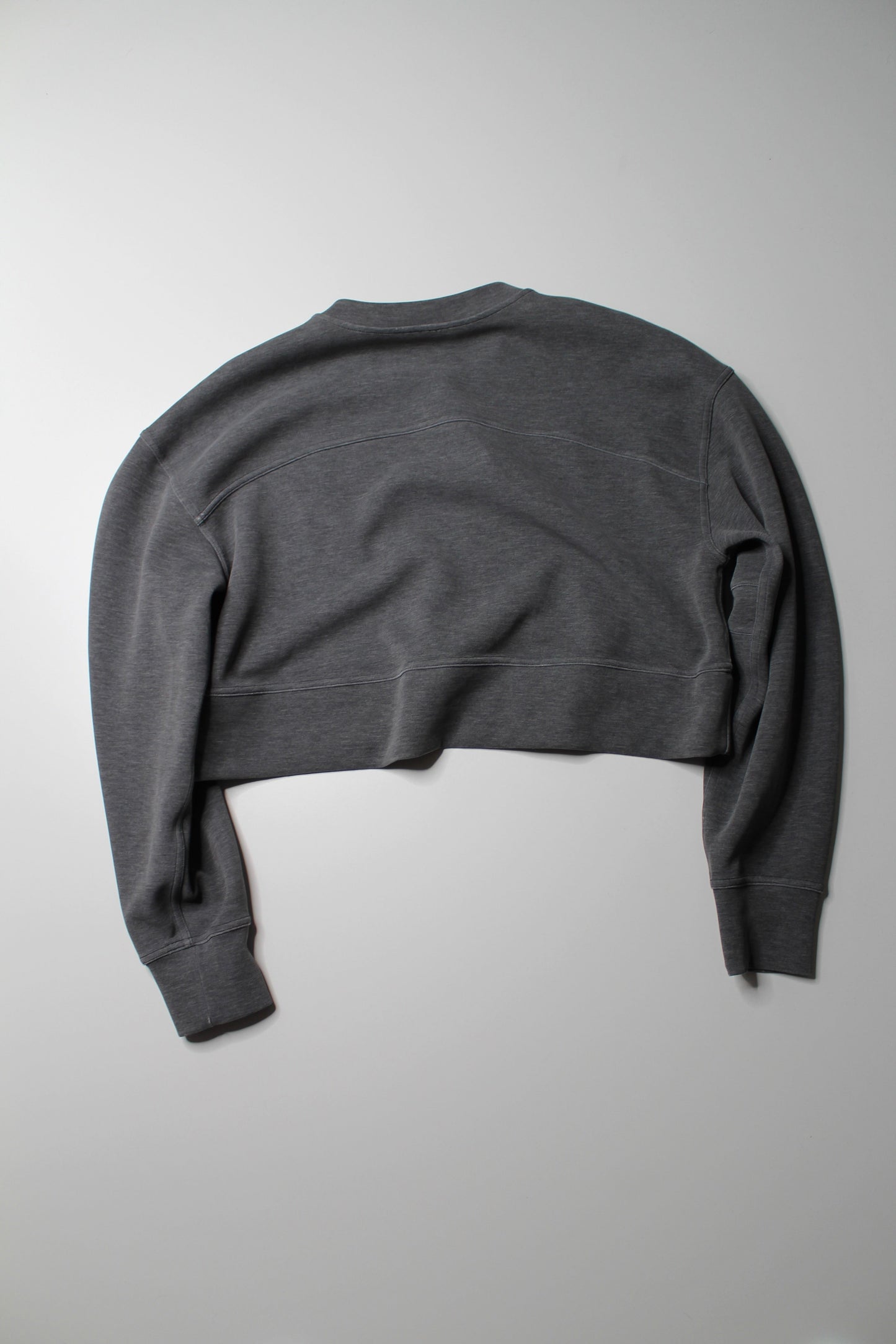 Lululemon heathered graphite grey ‘soft ambitions’ crop crew, no size. fits like size 8 (oversized) (price reduced: was $48)