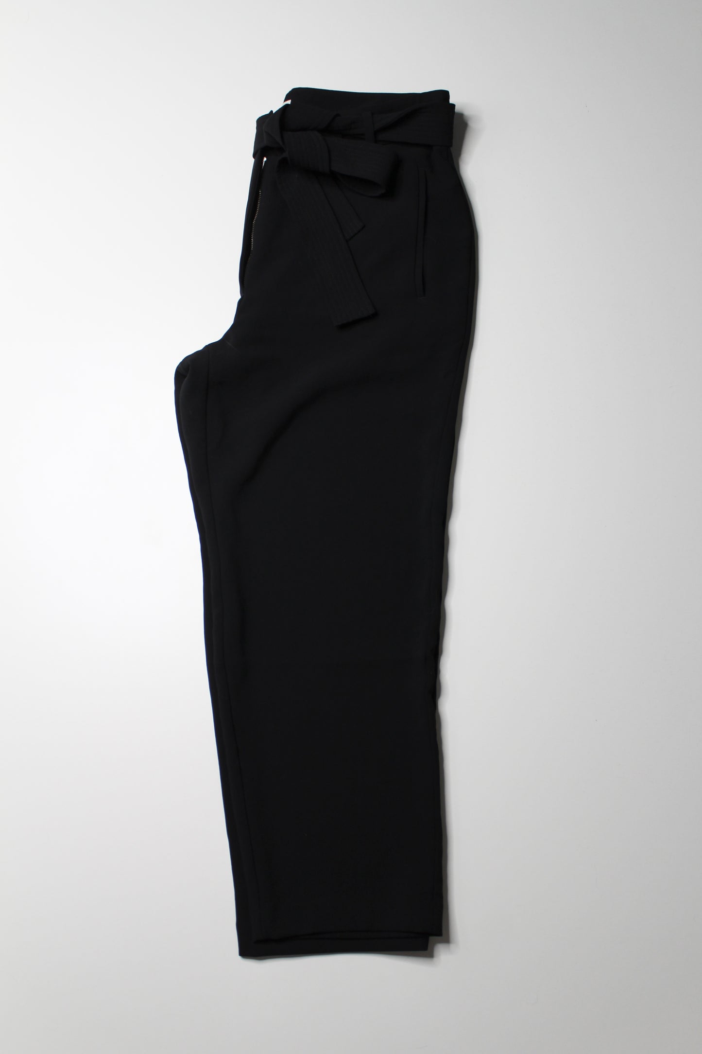 Aritzia wilfred black tie front pant, size 14