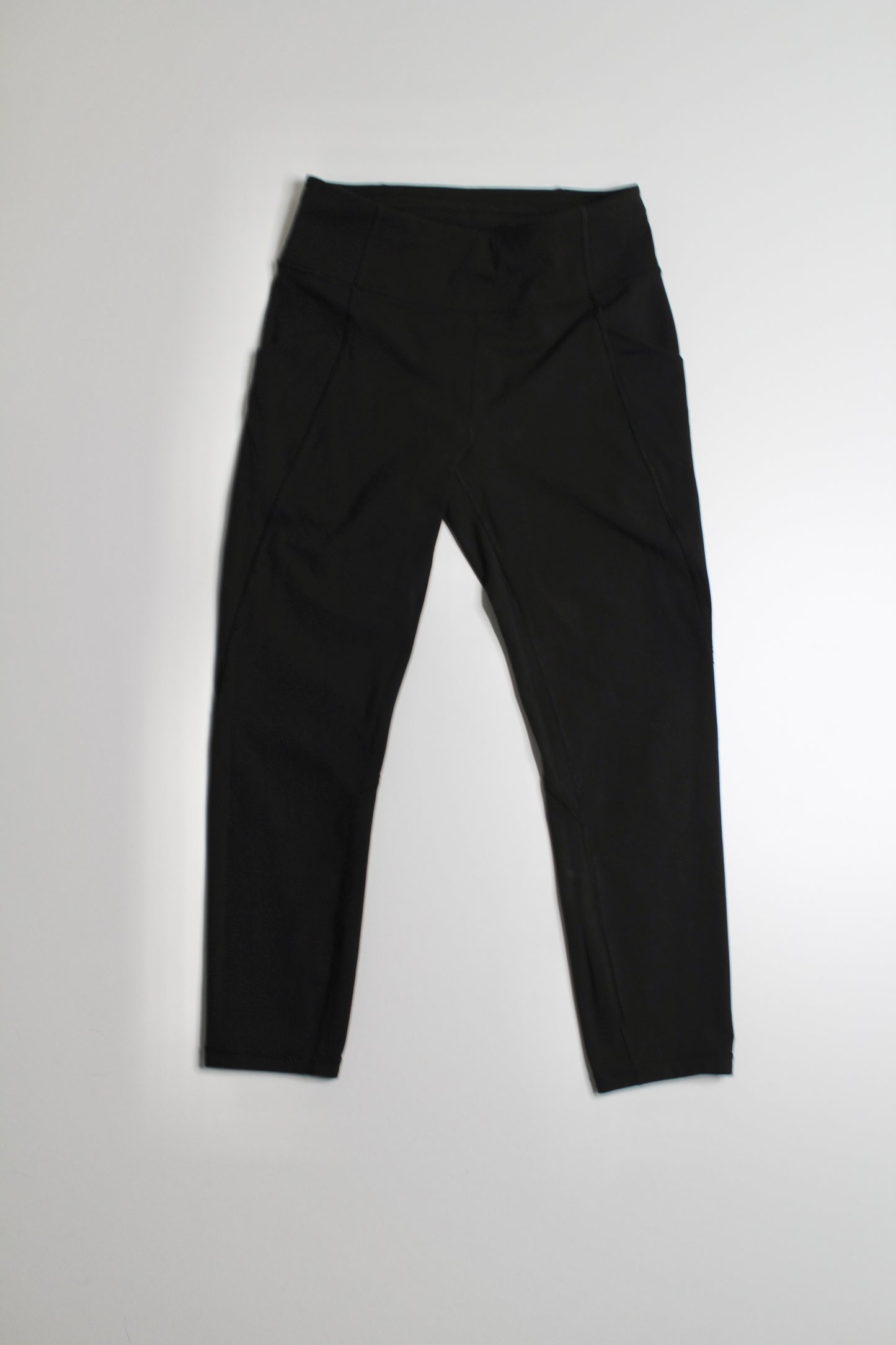 Lululemon black time to sweat crop, size 8 (23")