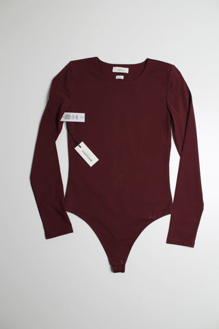 Aritzia babaton spiced burgundy contour crew long sleeve bodysuit, size small *new with tags