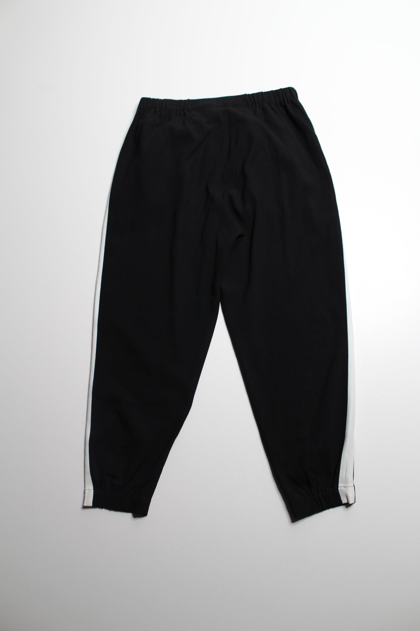 Aritzia Wilfred black/white stripe dress pant jogger, size medium