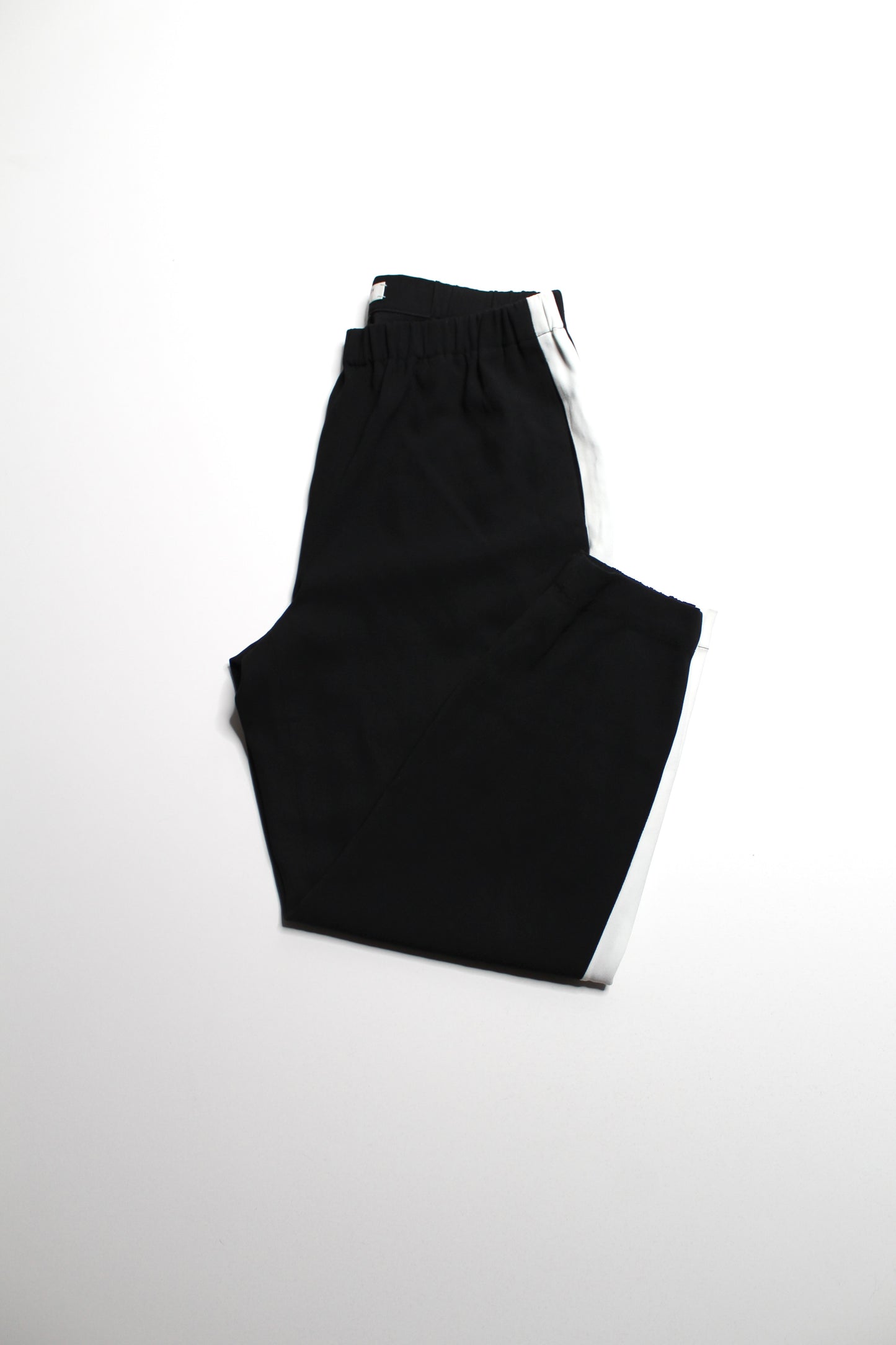 Aritzia Wilfred black/white stripe dress pant jogger, size medium
