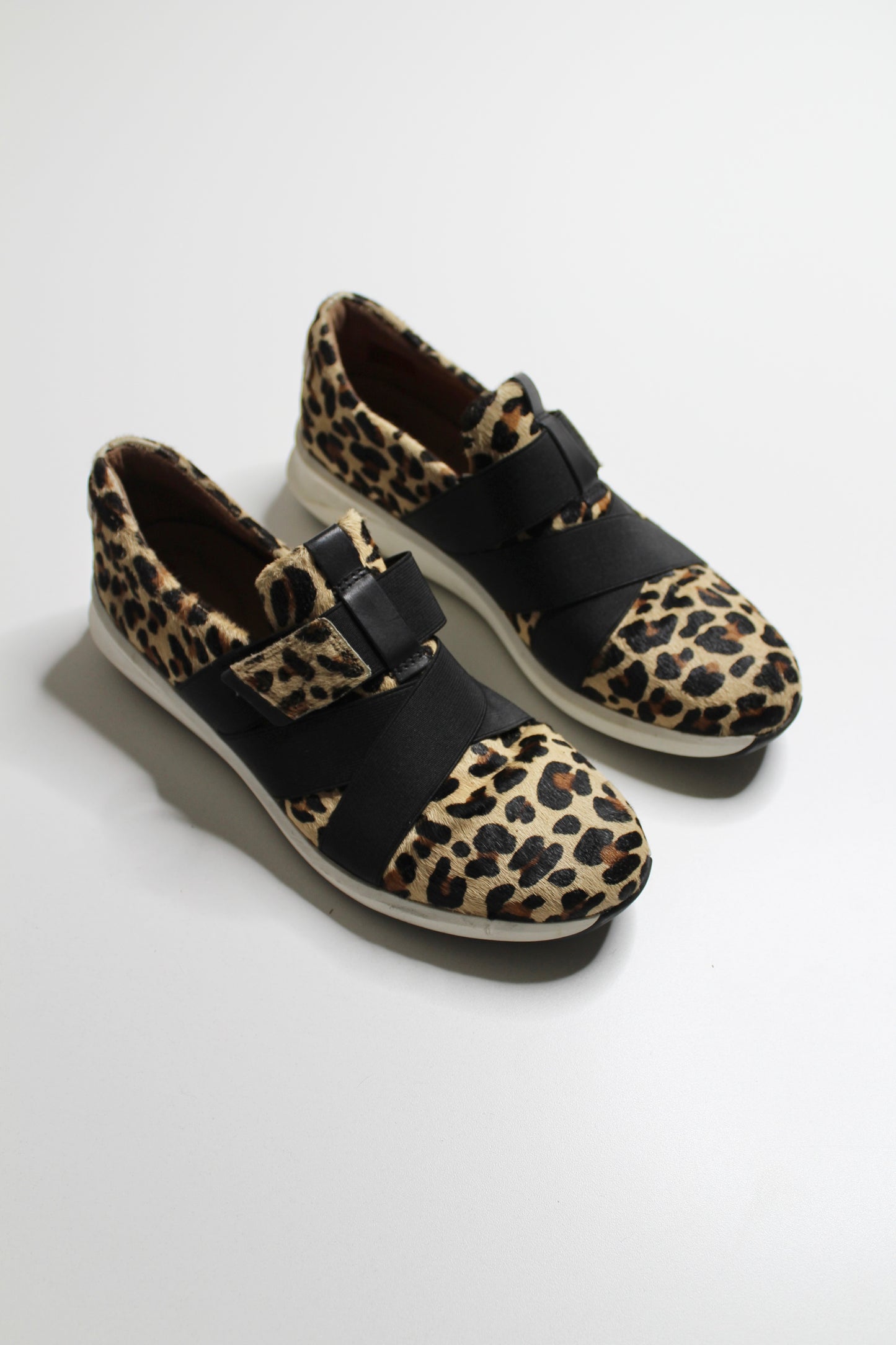 Clarks un rio strap cheetah print sneaker, size 10 (additional 60% off)