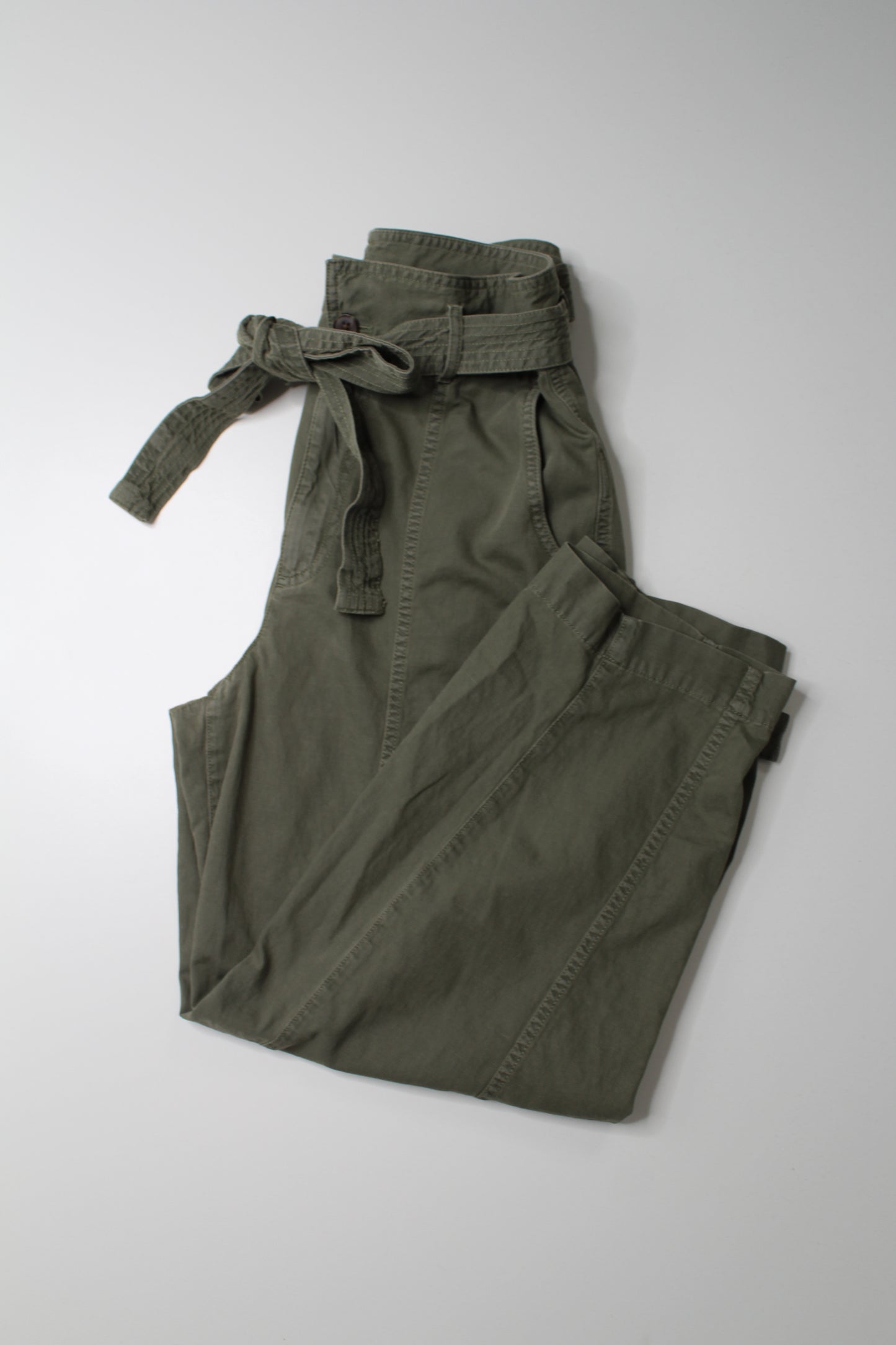 Gap green tie front pant, size 4