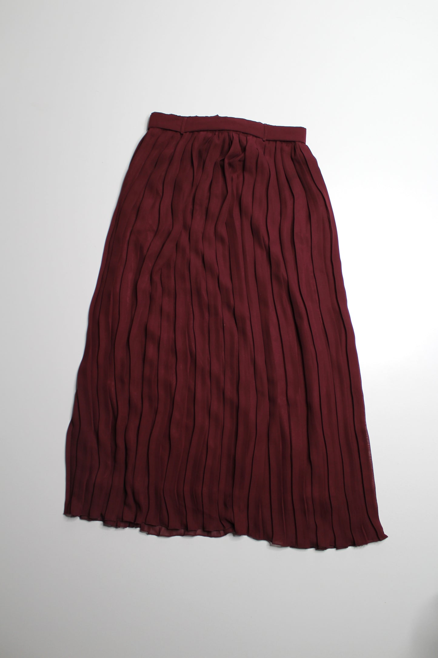 Joie deep wine high rise pleated skirt, size small