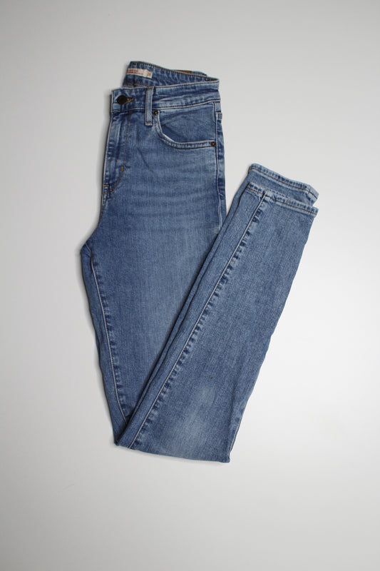 Levis 721 high rise skinny jeans, size 26