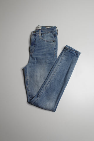 Aritzia Denim Forum Lola high rise skinny jeans, size 25 (30L)