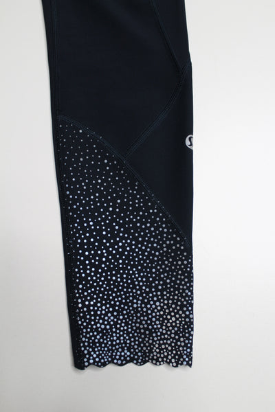 Lululemon midnight navy tight stuff tights, size 6 (25”)