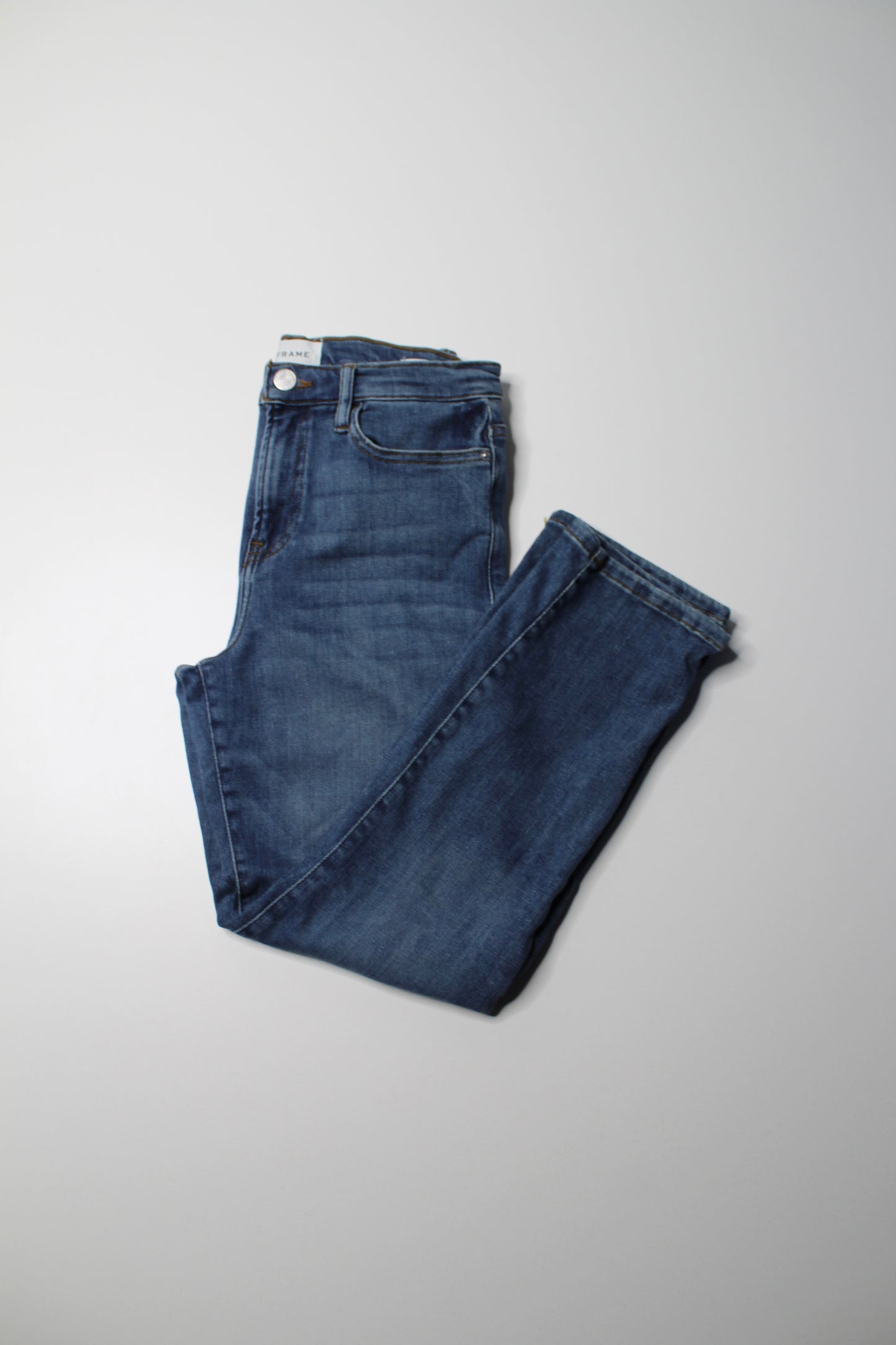 Frame dark wash ‘le high straight’ jeans, size 29 (26”)