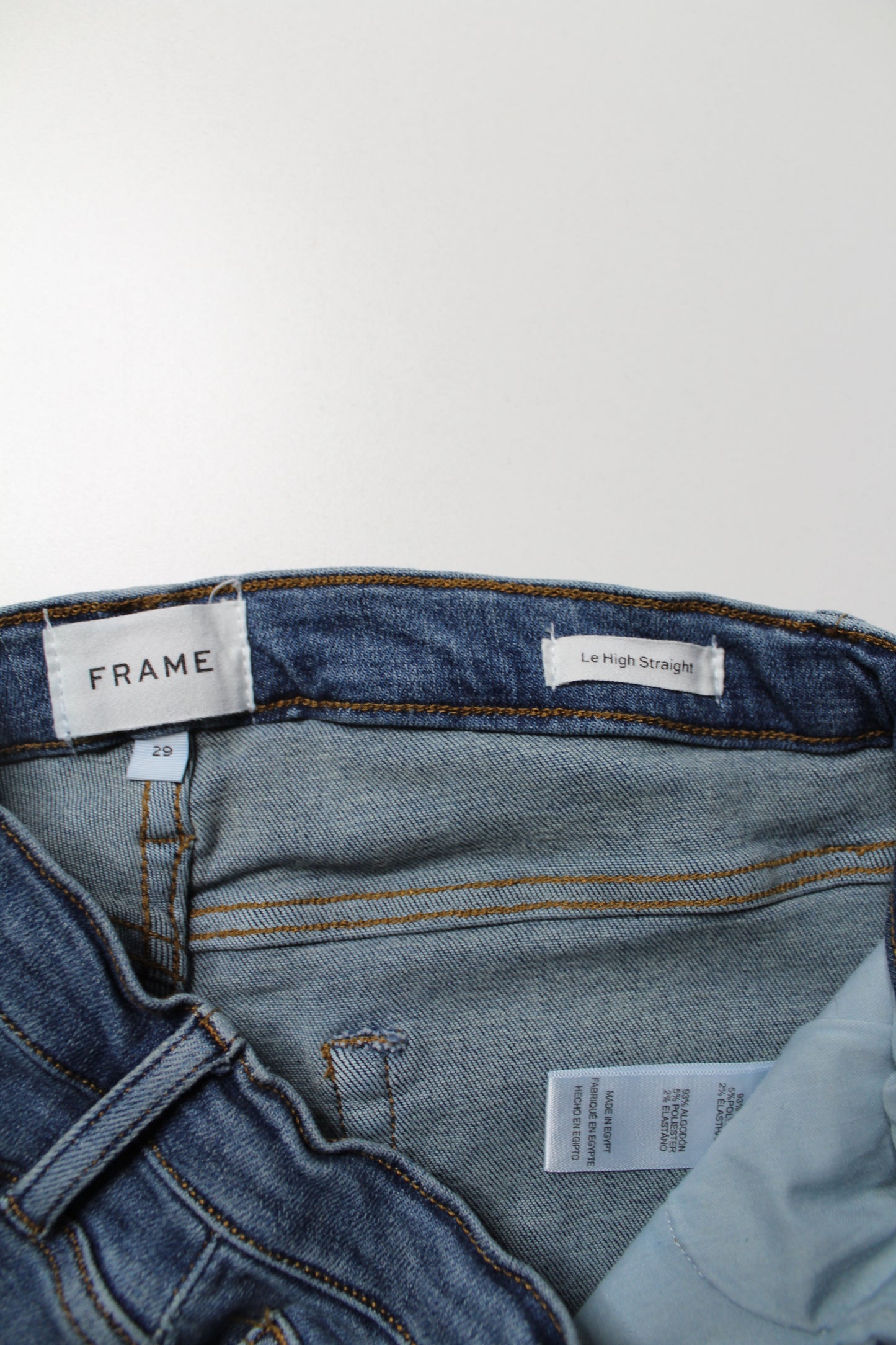Frame dark wash ‘le high straight’ jeans, size 29 (26”)