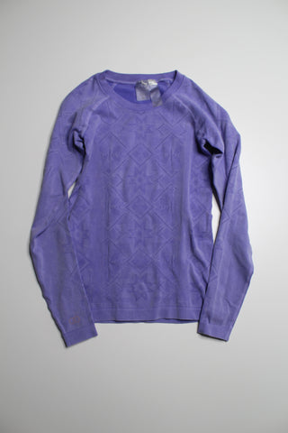 Calia by Carrie Underwood seamless lilac long sleeve, size xs (additional 50% off)