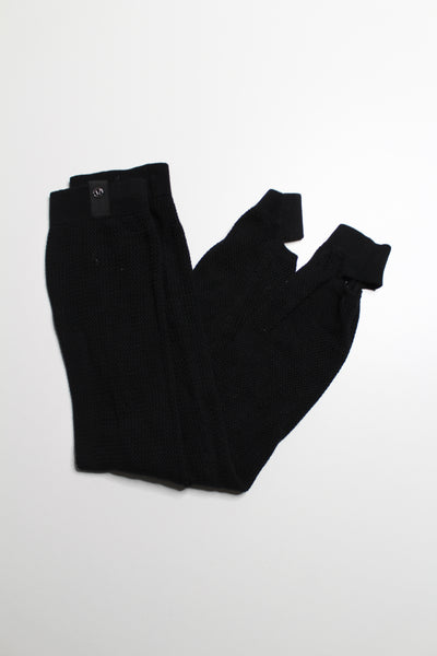 Lululemon black mesh knit leg warmers