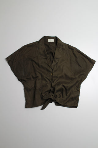 Aritzia wilfred free dark olive tie front blouse, size xs