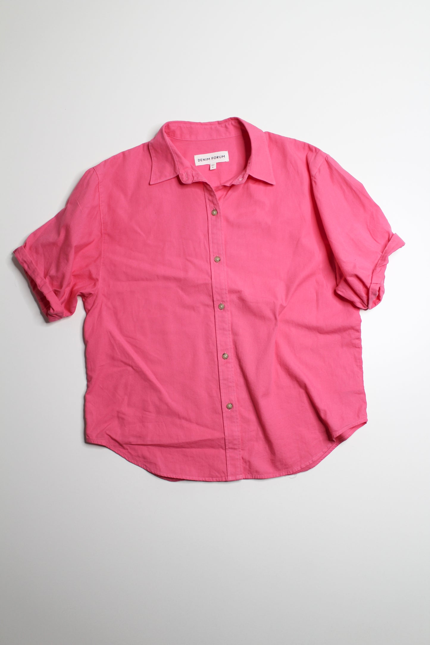 Aritzia Denim Forum fuchsia 'Jane' button up short sleeve blouse, size small (relaxed fit)