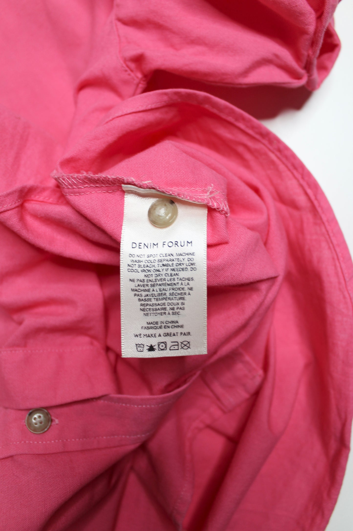 Aritzia Denim Forum fuchsia 'Jane' button up short sleeve blouse, size small (relaxed fit)