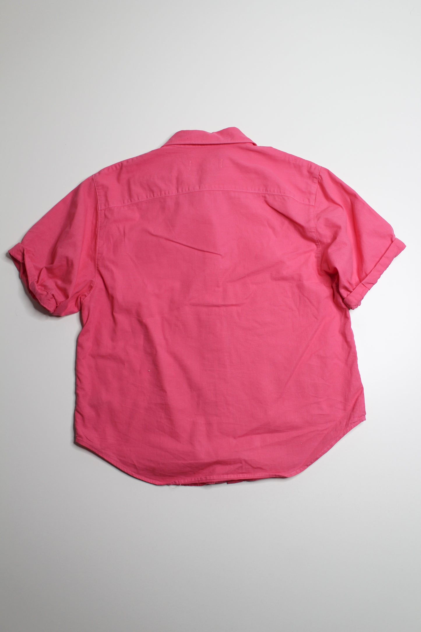 Aritzia Denim Forum fuchsia 'Jane' button up short sleeve blouse, size small (relaxed fit)