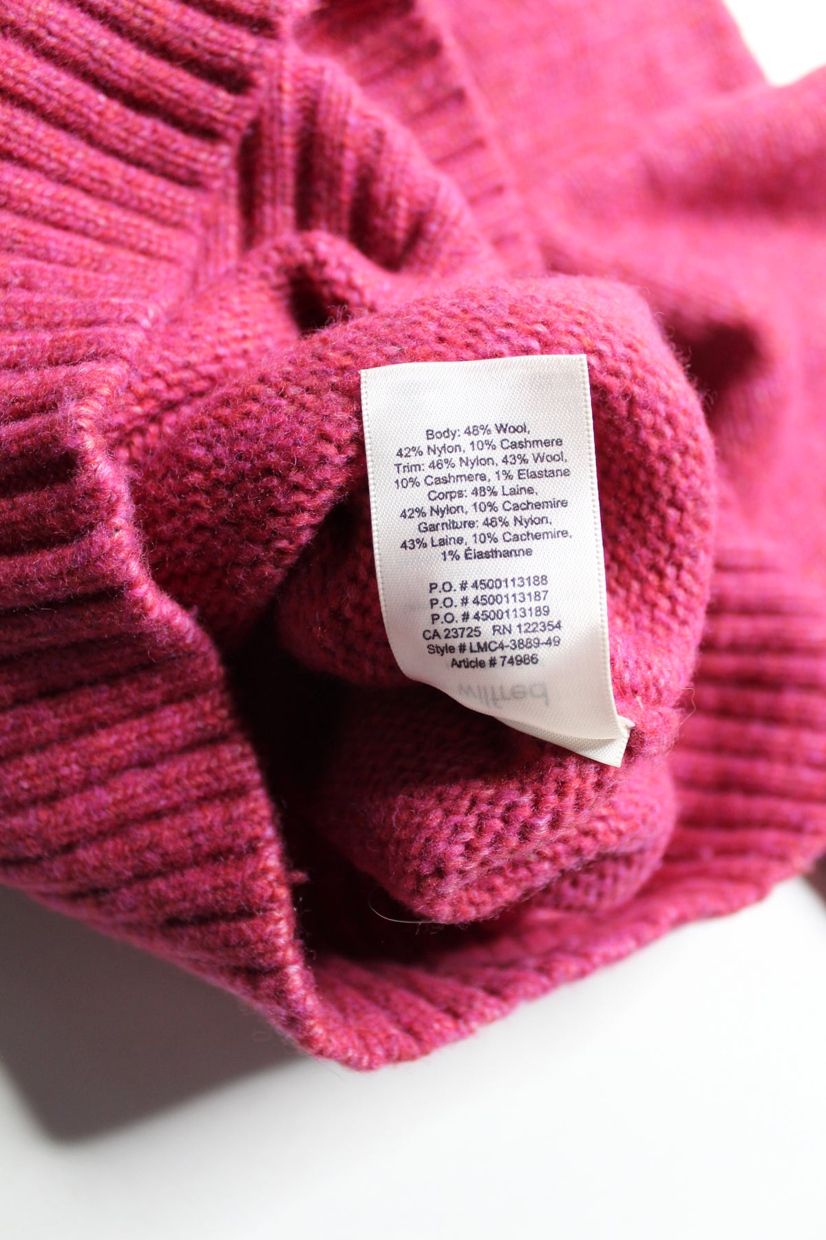Aritzia Wilfred fuchsia puff sleeve knit sweater, size small