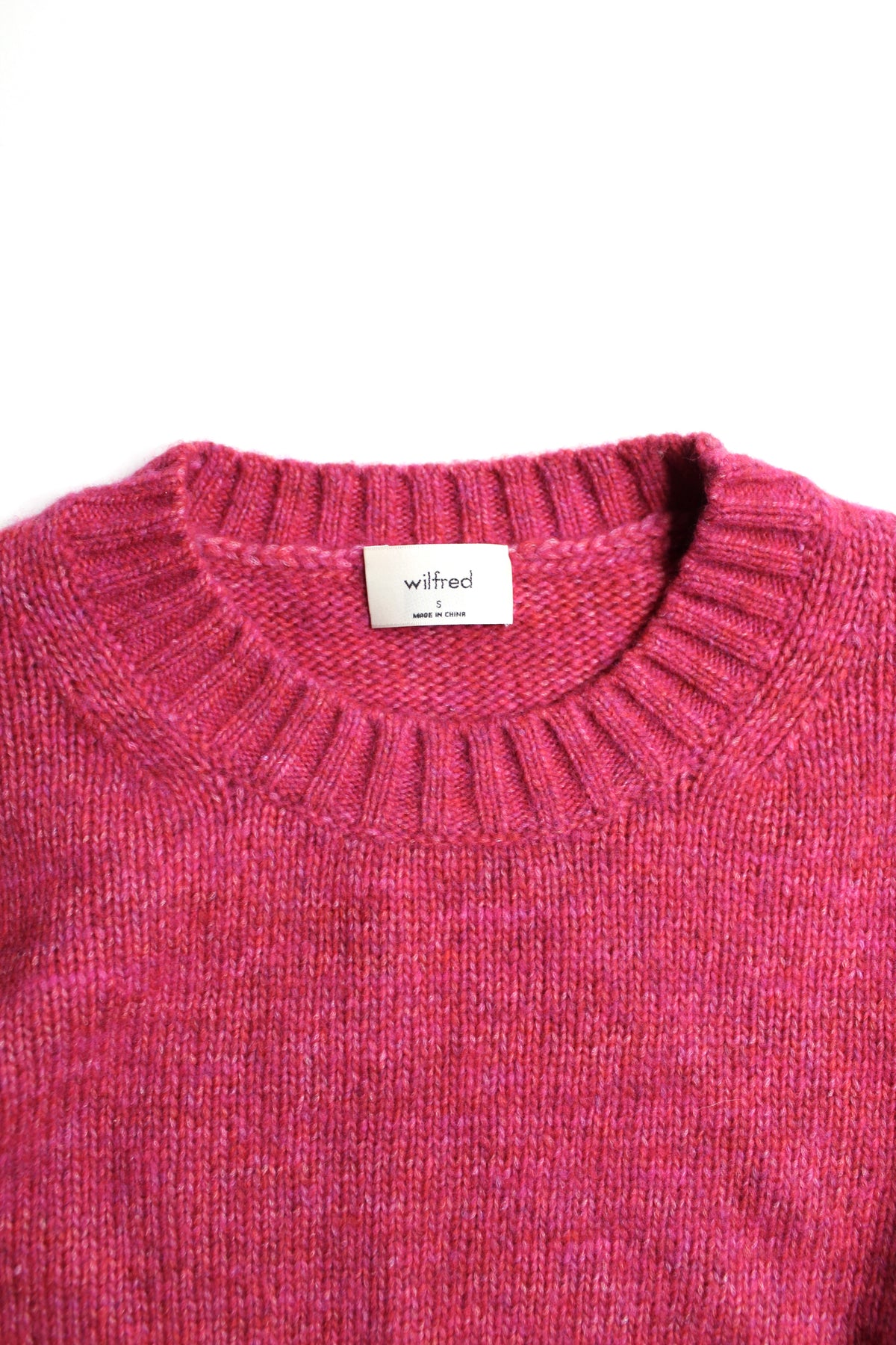 Aritzia Wilfred fuchsia puff sleeve knit sweater, size small