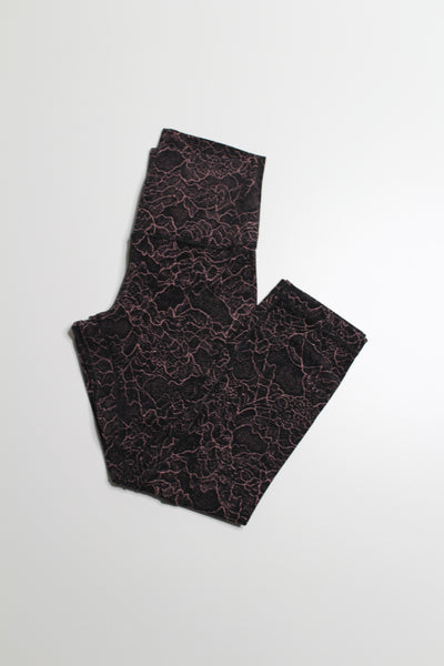 Lululemon lacescape spanish rose align crop legging, size 4 (21") (price reduced: was $48)