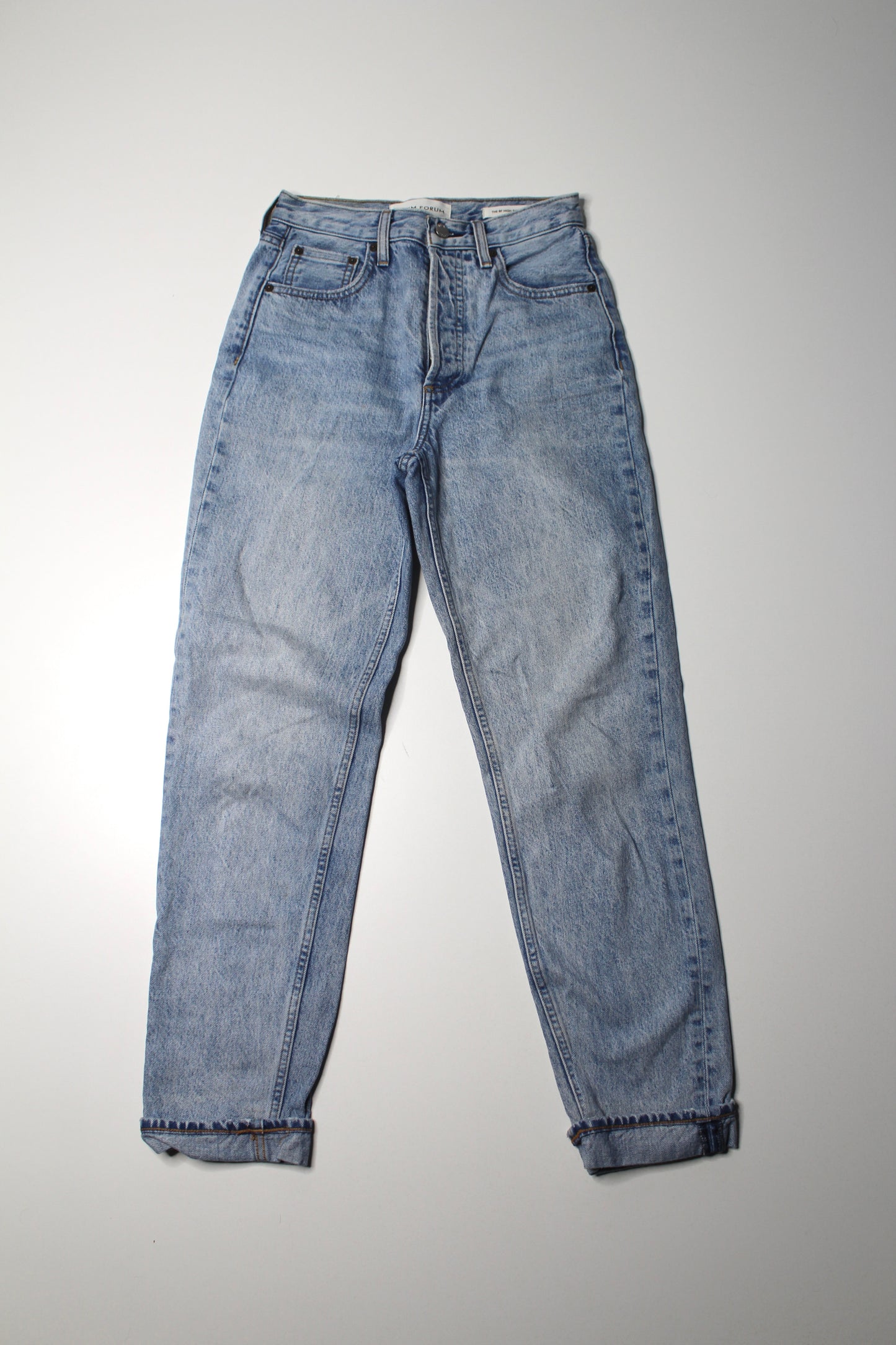 Aritzia Denim Forum 'boyfriend high rise loose' jeans, size 23 (loose fit) (28L)