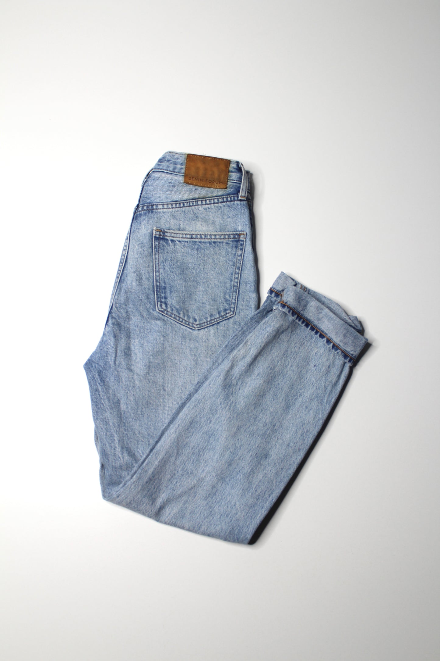 Aritzia Denim Forum 'boyfriend high rise loose' jeans, size 23 (loose fit) (28L)