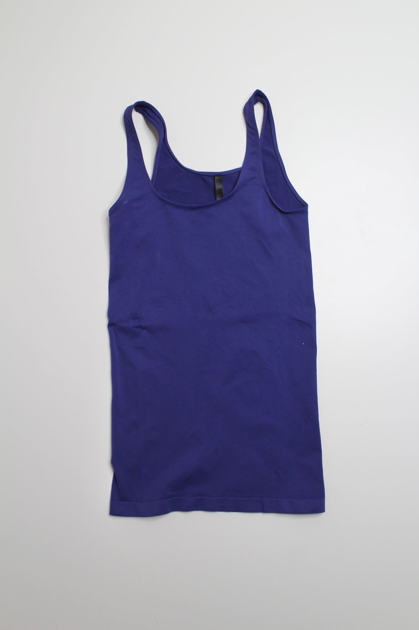 Aritzia babaton indigo bowie seamless tank, size small