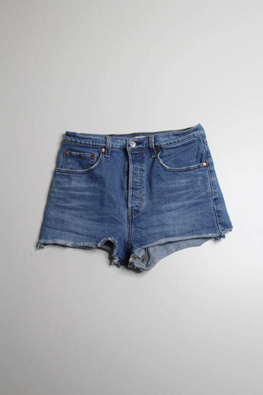 Levi’s cut off ribcage jean shorts, size 30