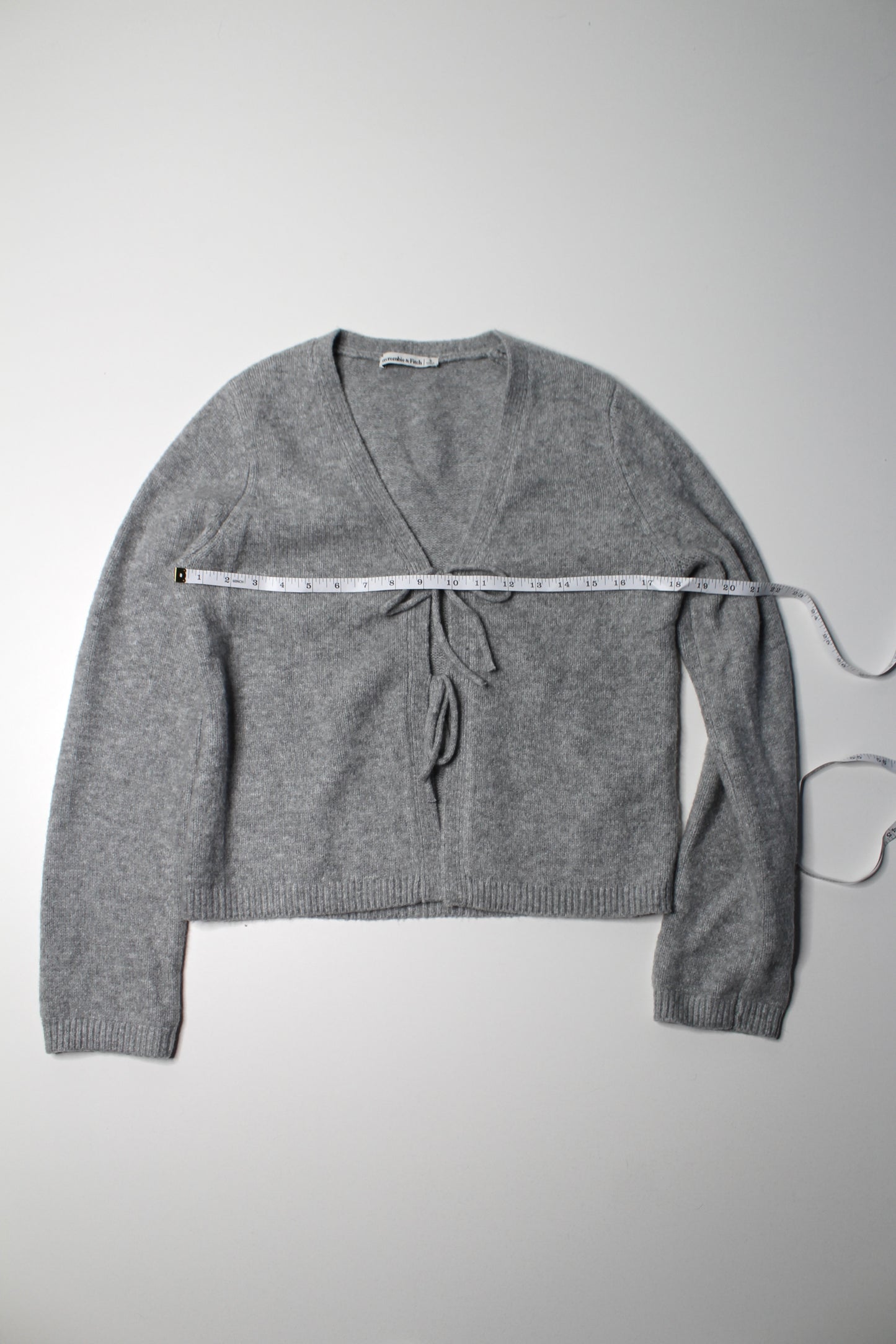 Abercrombie & Fitch grey tie front cardigan, size small