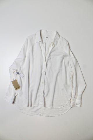 Aritzia Wilfred Free white boyfriend linen blouse, size small (loose fit) *new with tags