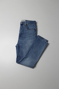 Aritzia Denim Forum Lola high rise skinny, size 28 (26 L”)