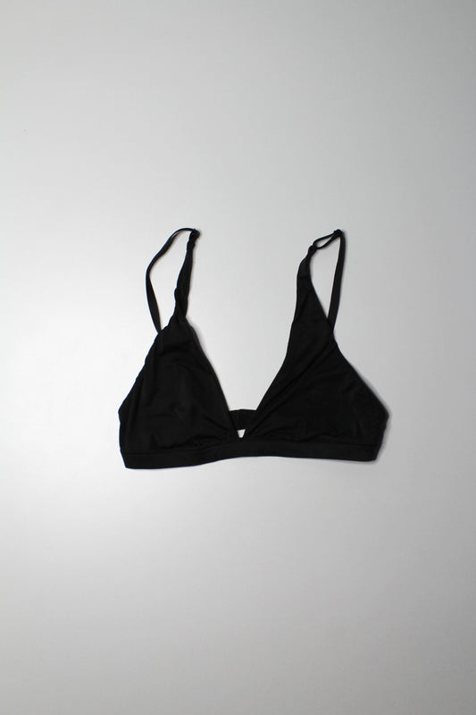 Lululemon black ‘wundermost triangle’ bralette, no size. Fits like size 8 (medium) *A-D cup (sale: was $30)