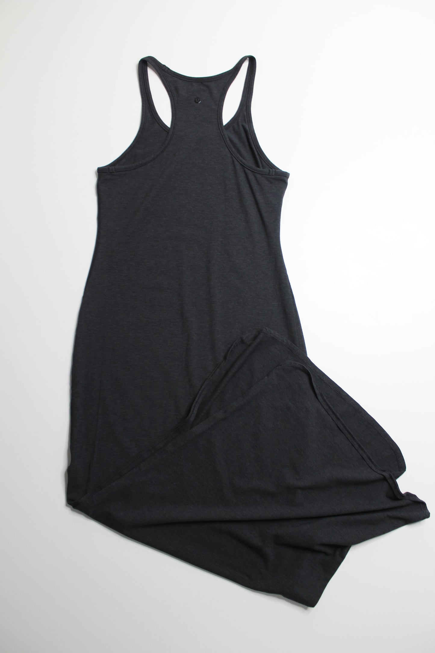 Lululemon grey refresh maxi dress, no size. Fits size 6/8