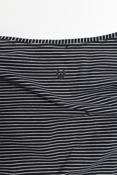 Lululemon hype stripe black white back in action long sleeve, no size. Fits like size 6 (loose fit)