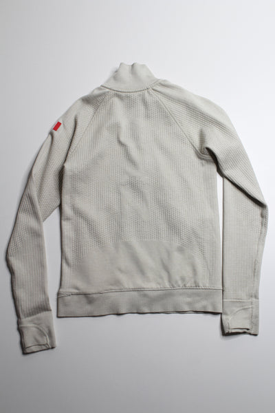 Lululemon beige ‘engineered warmth’ 1/2 zip long sleeve, size 2 (relaxed fit) * Team Canada Olympic Edition (fits like xs)