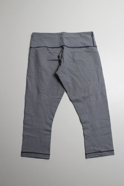 Lululemon gingham wunder under crop, size 6 (additional 50% off)