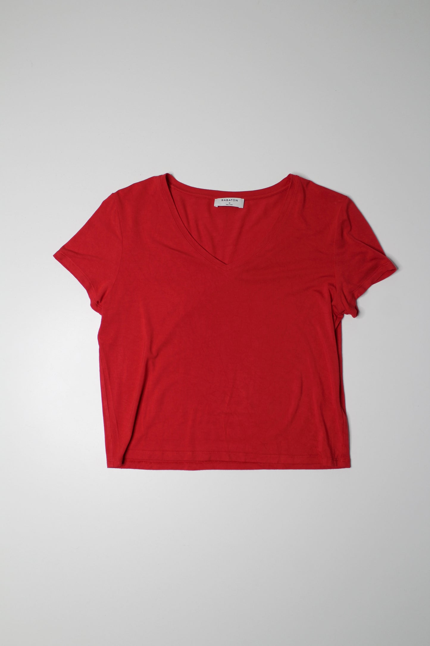 Aritzia Babaton red everyday t shirt, size medium