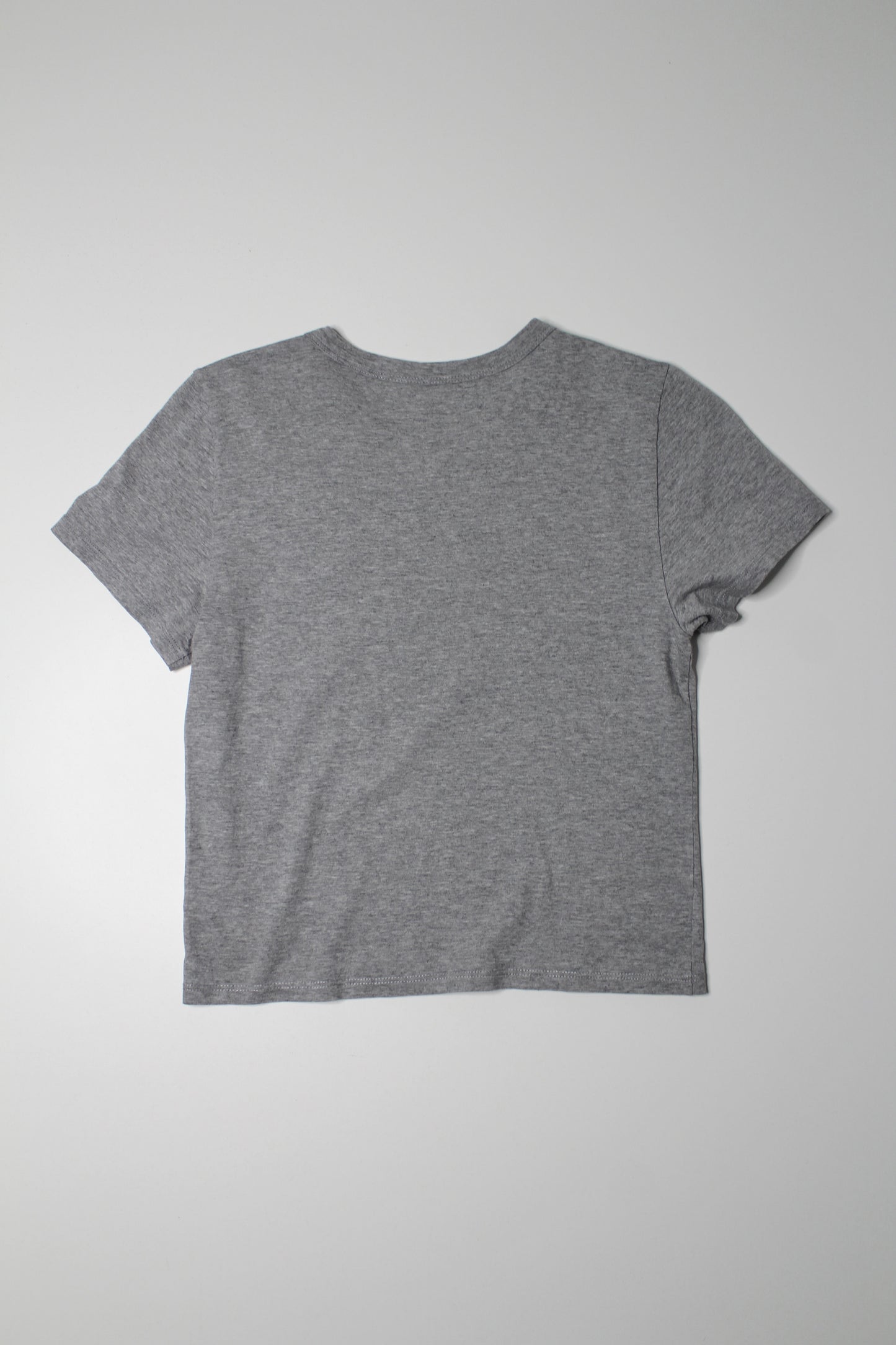 Aritzia Sunday Best grey heart everyday t shirt, size medium