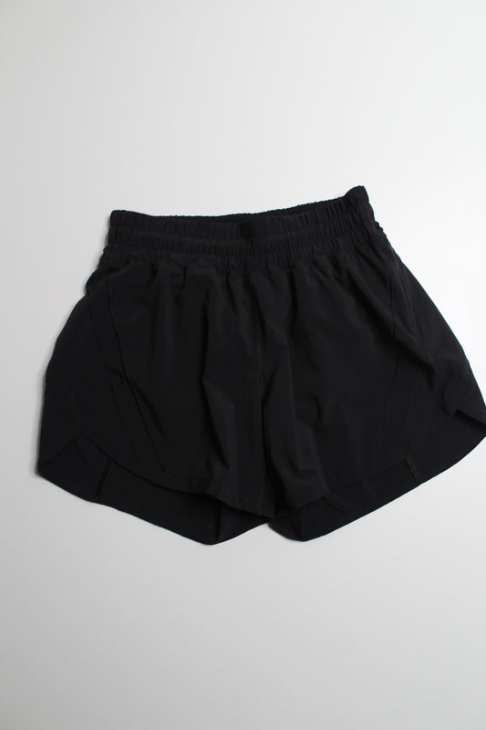 Lululemon black track that shorts, size 6 (5")