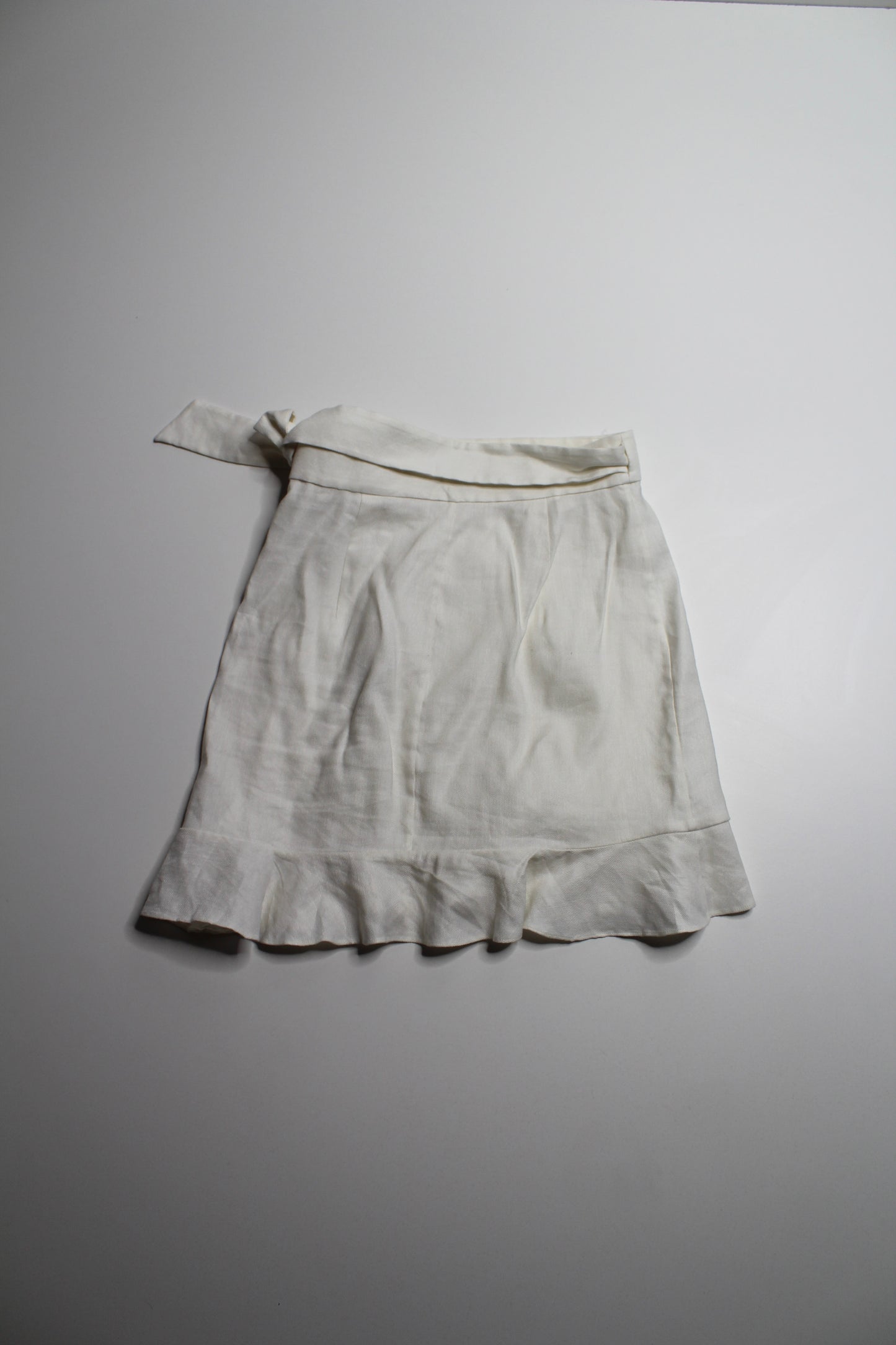 Club Monaco cream linen wrap skirt, size 0 (xs) (50% off)