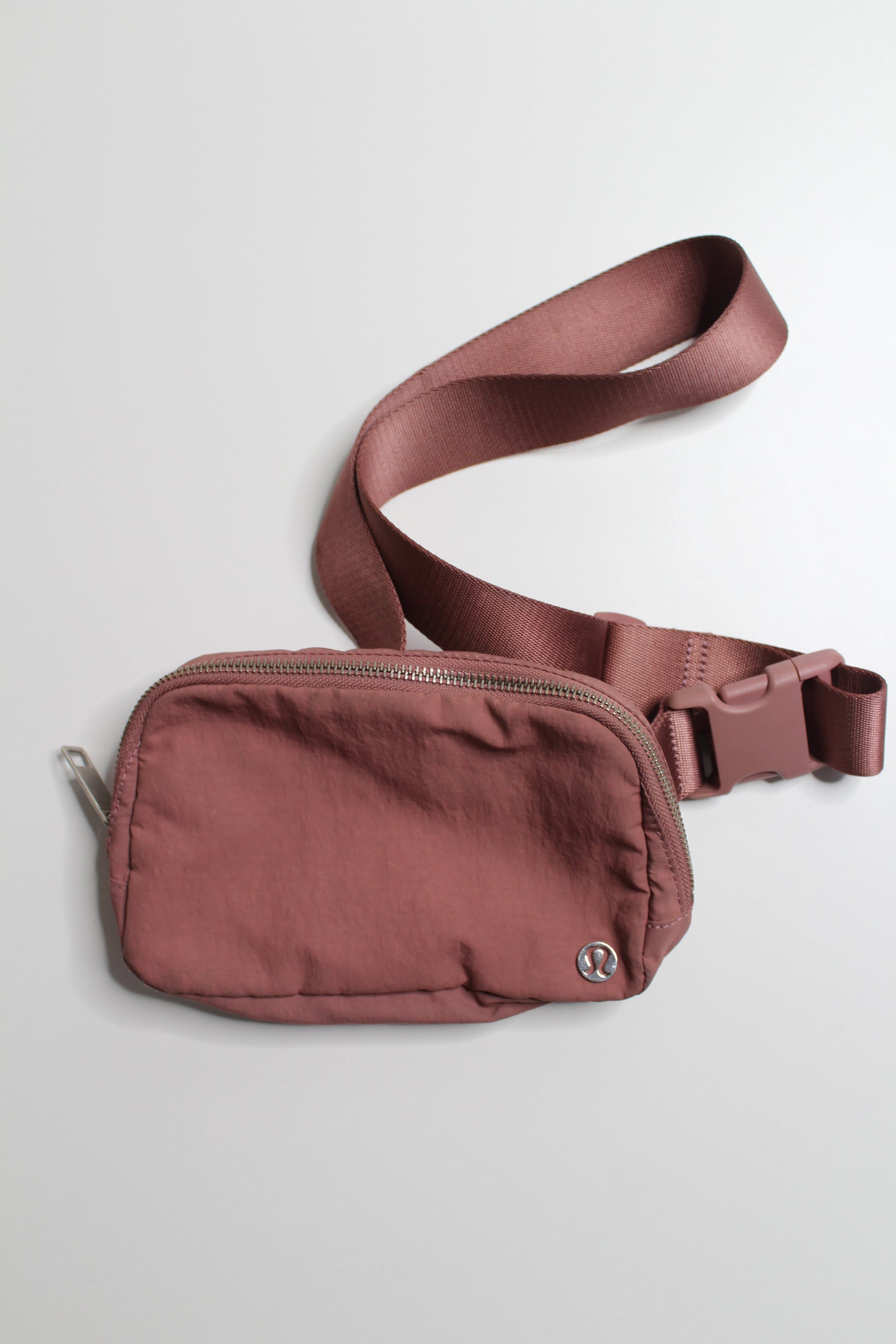 Lululemon spiced chai everywhere belt bag