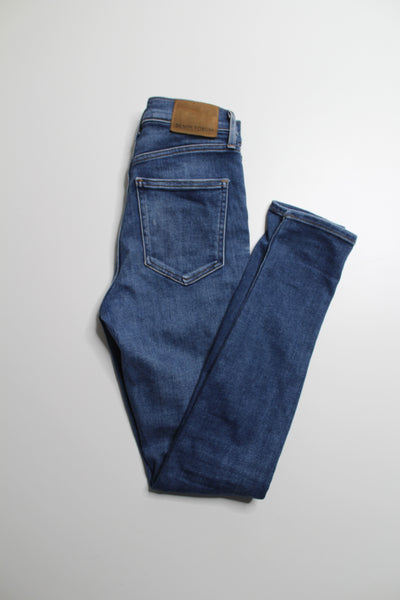 Aritzia Denim Forum ‘lola high rise skinny’ jeans, size 25