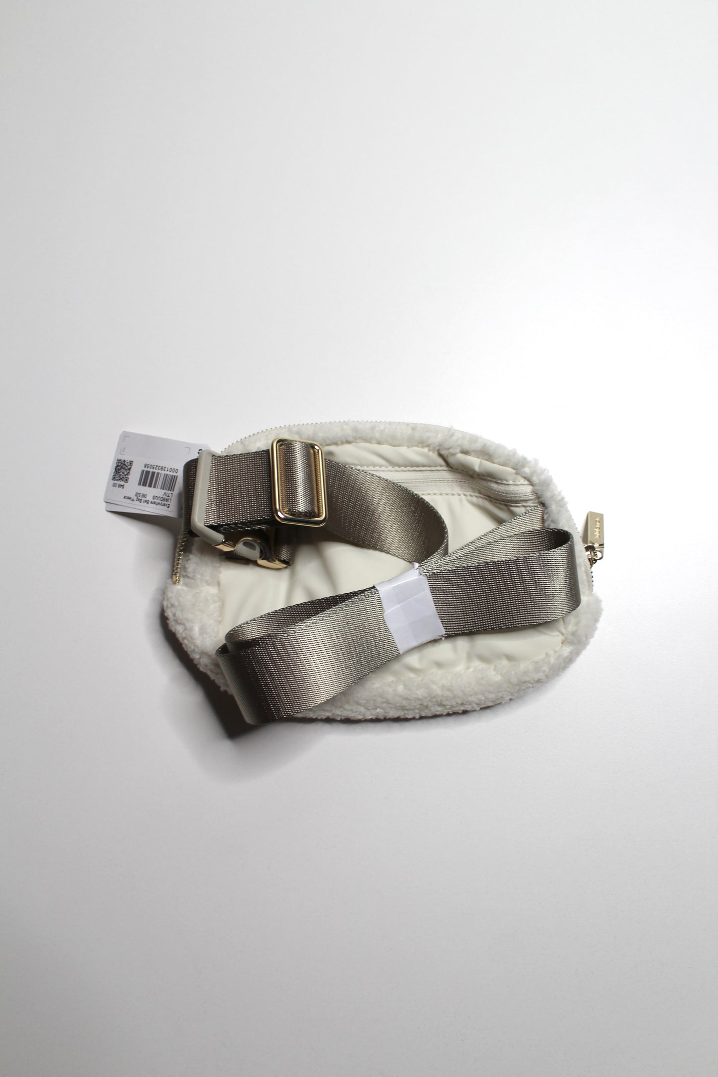 Lululemon light ivory 'everywhere fleece' belt bag *1L *new with tags