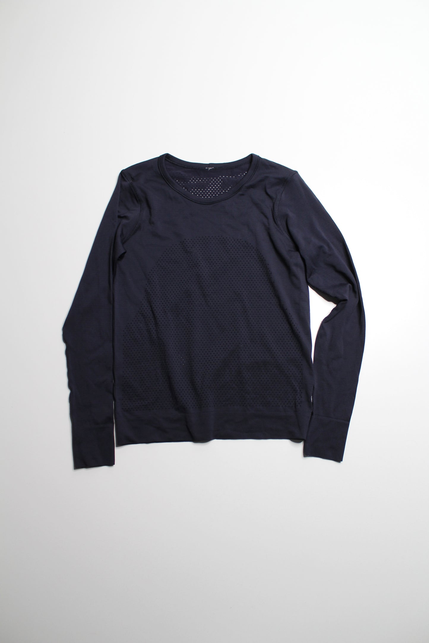 Lululemon midnight navy swiftly breeze long sleeve, no size. Fits like 4 (relaxed fit)