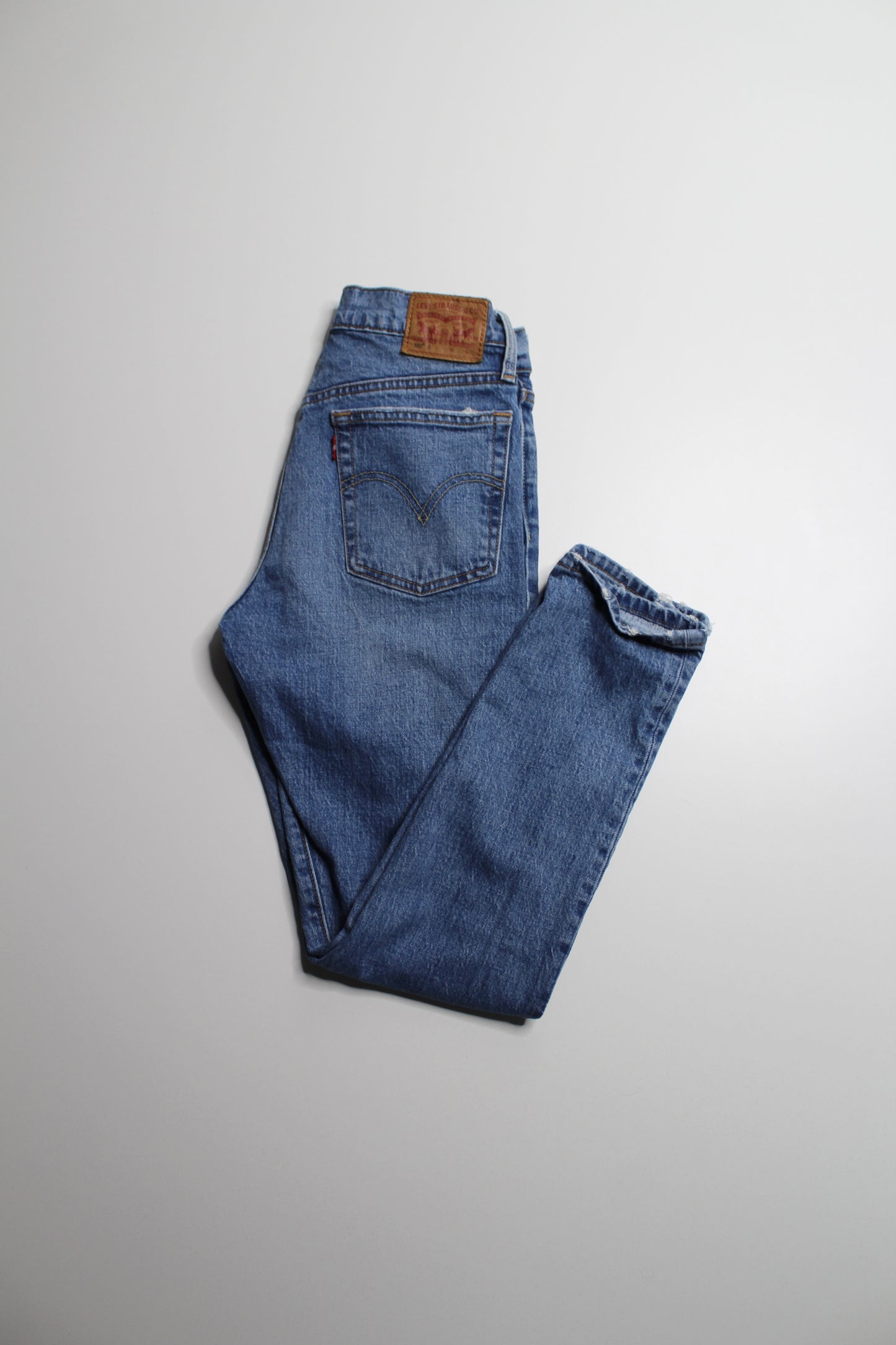 Levis ‘501’ jeans, size 26 (28”)