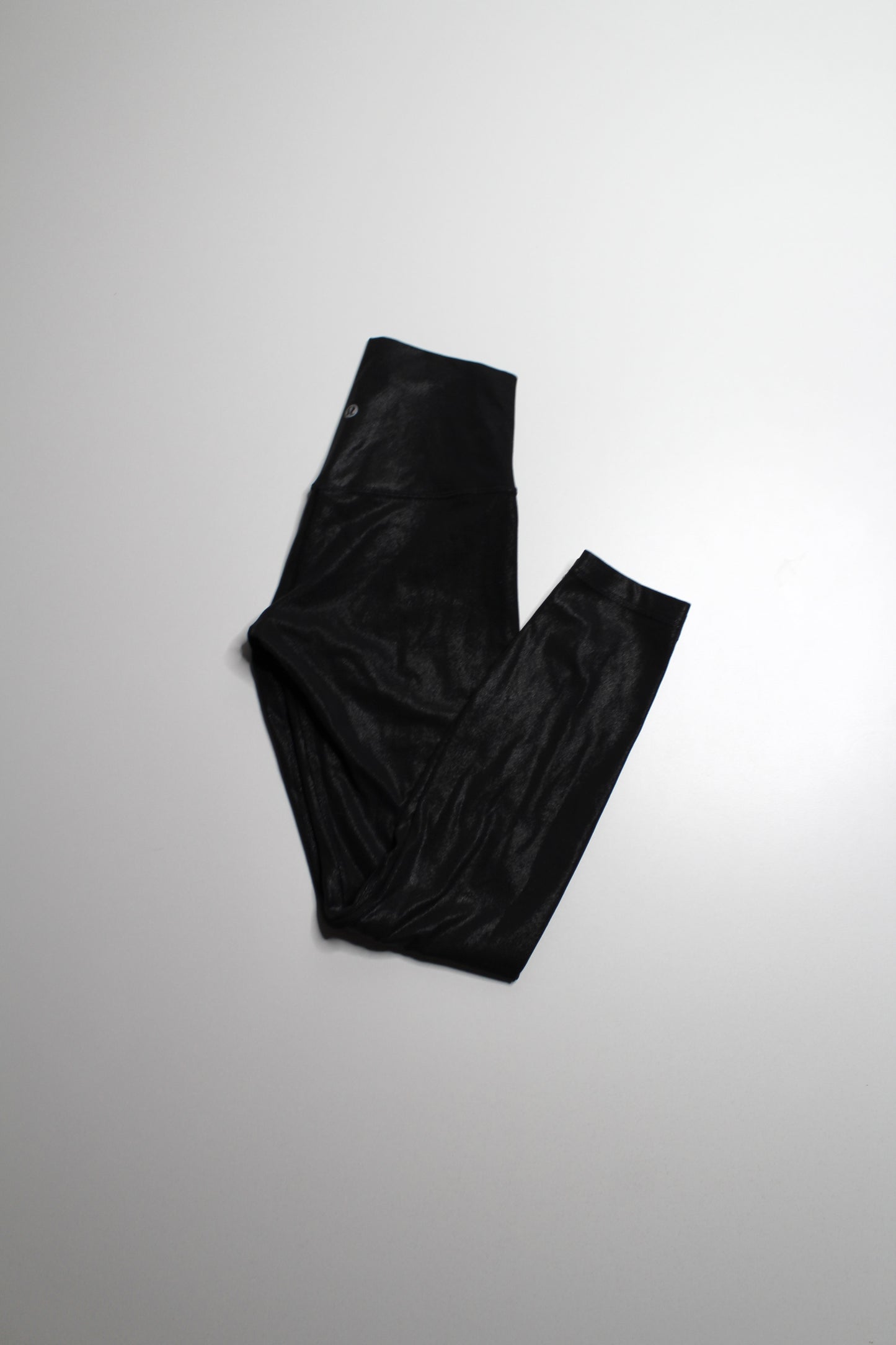 Lululemon black foil ‘align’ legging, size 4 (25”)