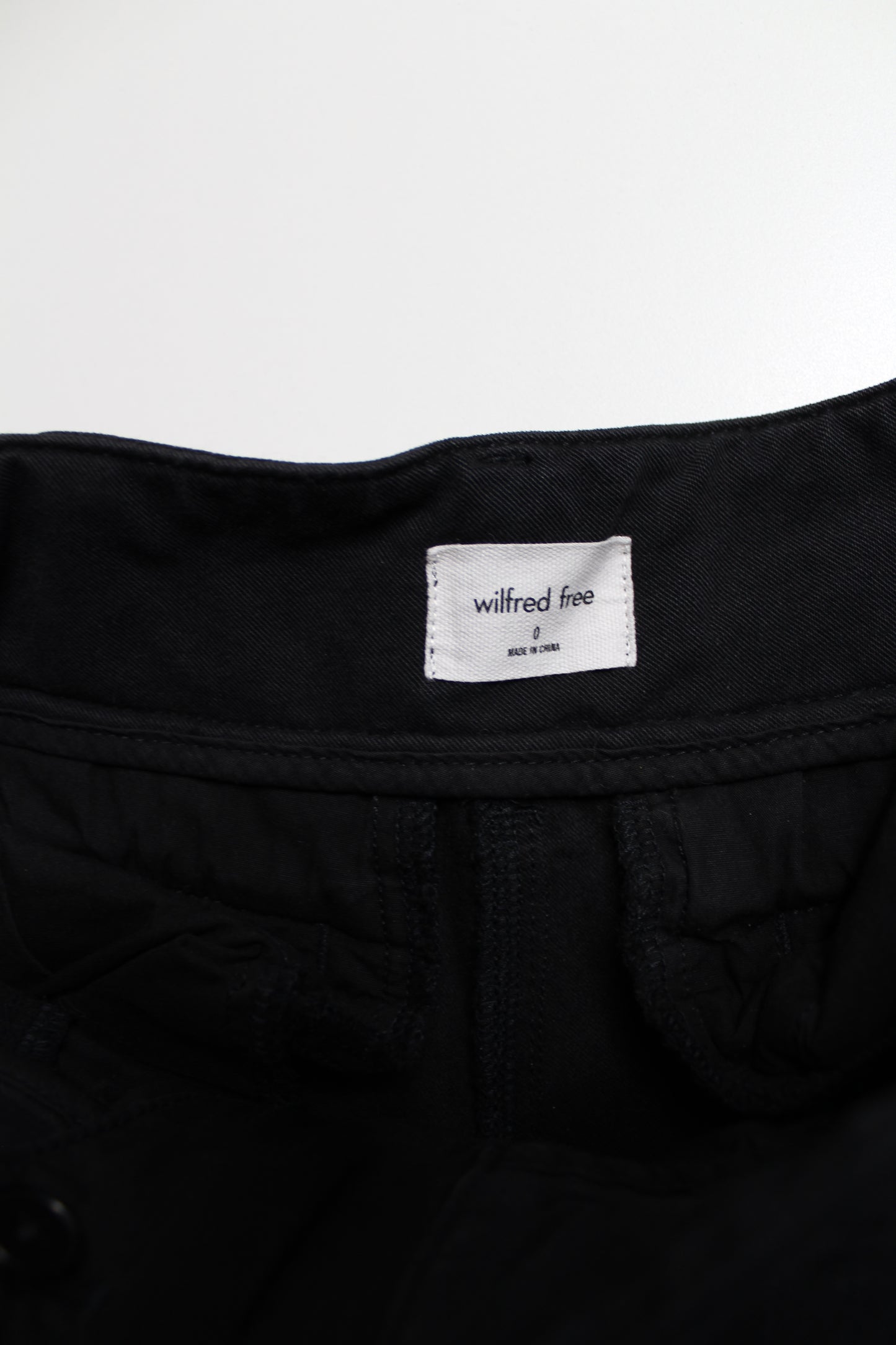 Aritzia Wilfred Free black straight leg pant, size 0